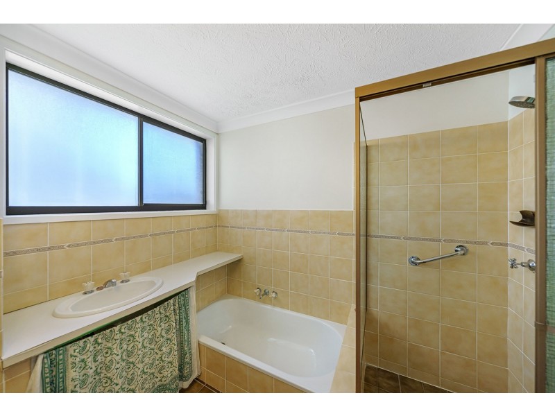 9/8-10 Queensland Avenue, Broadbeach QLD 4218