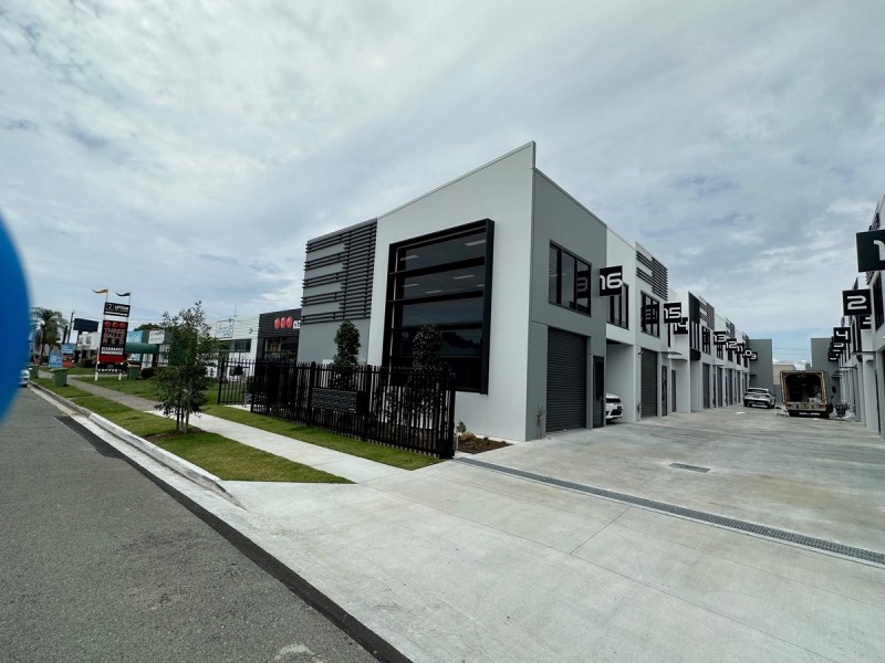 8/8 Strathaird Road, Bundall QLD 4217