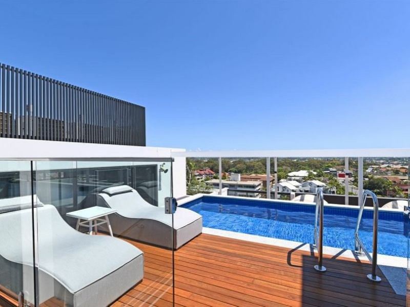 502/95 Old Burleigh Road, Broadbeach QLD 4218