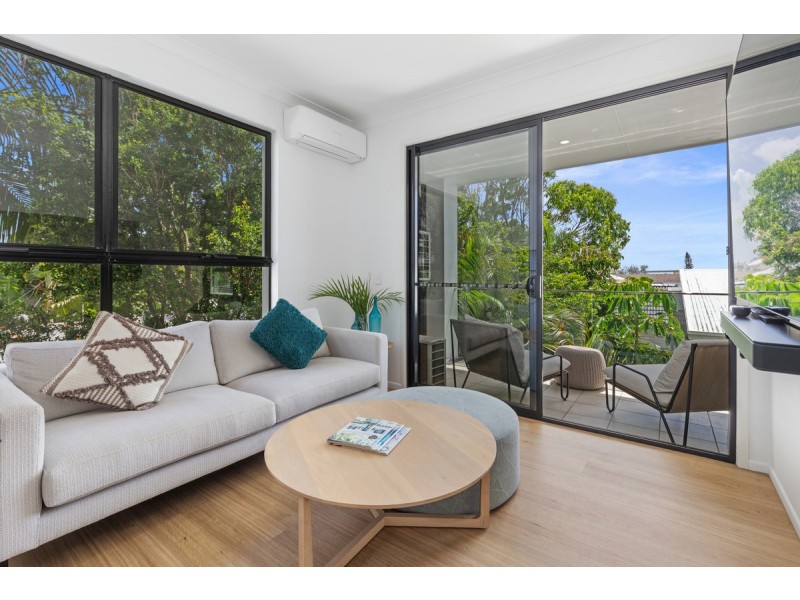 29 Redondo Avenue, Miami QLD 4220