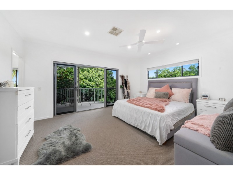 7014A The Boulevard, Benowa QLD 4217