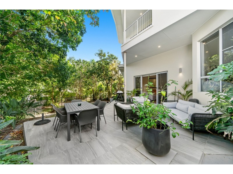 7014A The Boulevard, Benowa QLD 4217