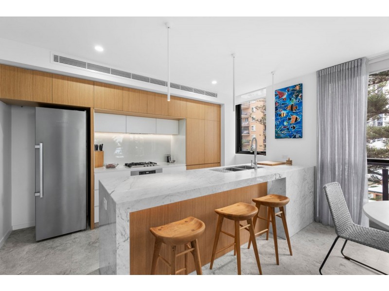 301/95 Old Burleigh Road, Broadbeach QLD 4218