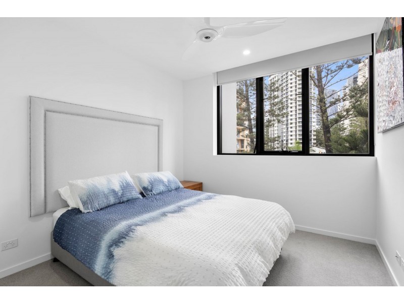 301/95 Old Burleigh Road, Broadbeach QLD 4218
