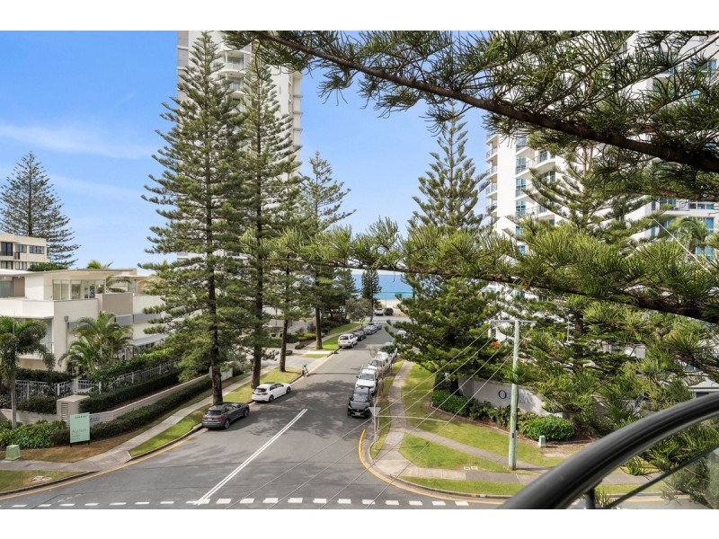 301/95 Old Burleigh Road, Broadbeach QLD 4218