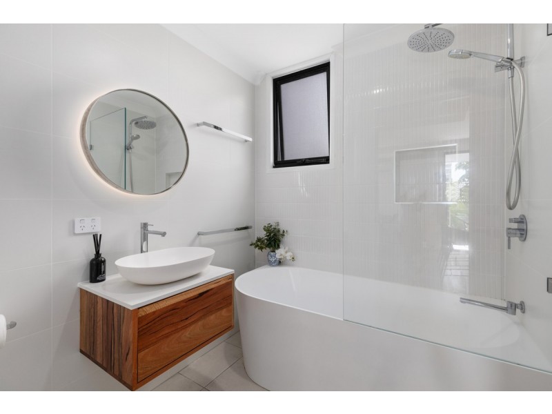 29 Redondo Avenue, Miami QLD 4220