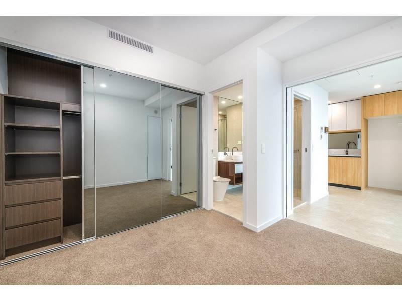 805/28-30 Second Avenue, Broadbeach QLD 4218