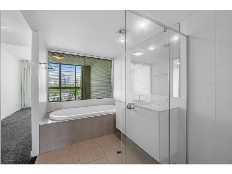 2704/33 T E Peters Drive, Broadbeach QLD 4218