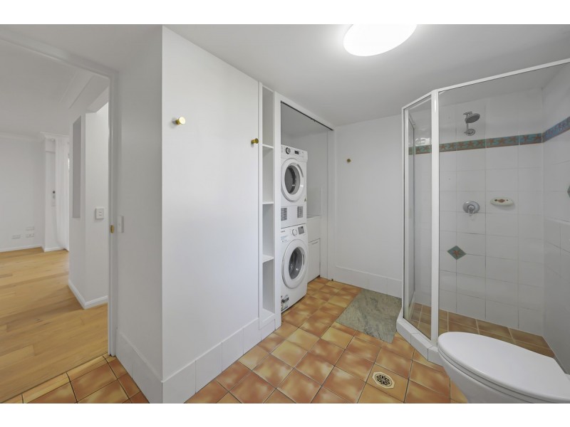 5/21 Peerless Avenue, Mermaid Beach QLD 4218