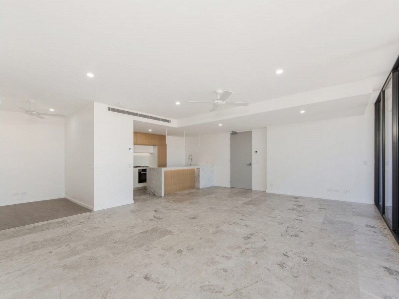 305/95 Old Burleigh Road, Broadbeach QLD 4218