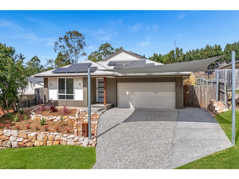 13 Sturt Street, Oxenford QLD 4210