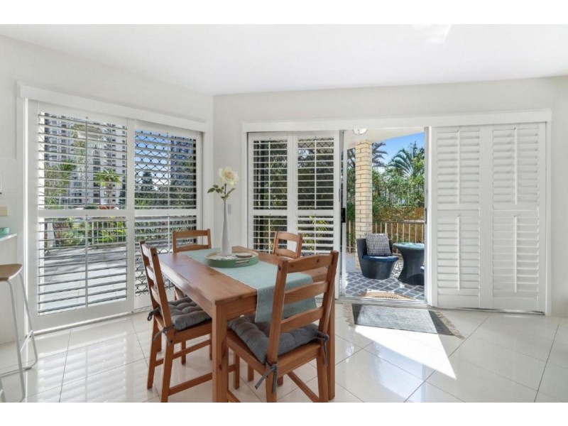 1/192 Ferny Avenue, Surfers Paradise QLD 4217