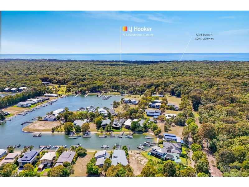 5 Livistona Crt, South Stradbroke QLD 4216
