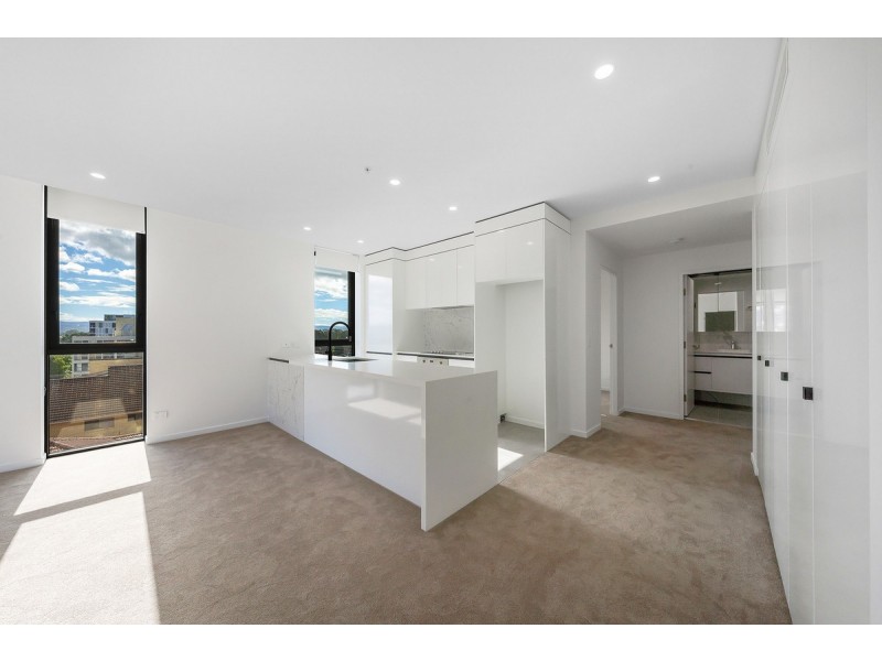 13/16-18 Chelsea Avenue, Broadbeach QLD 4218