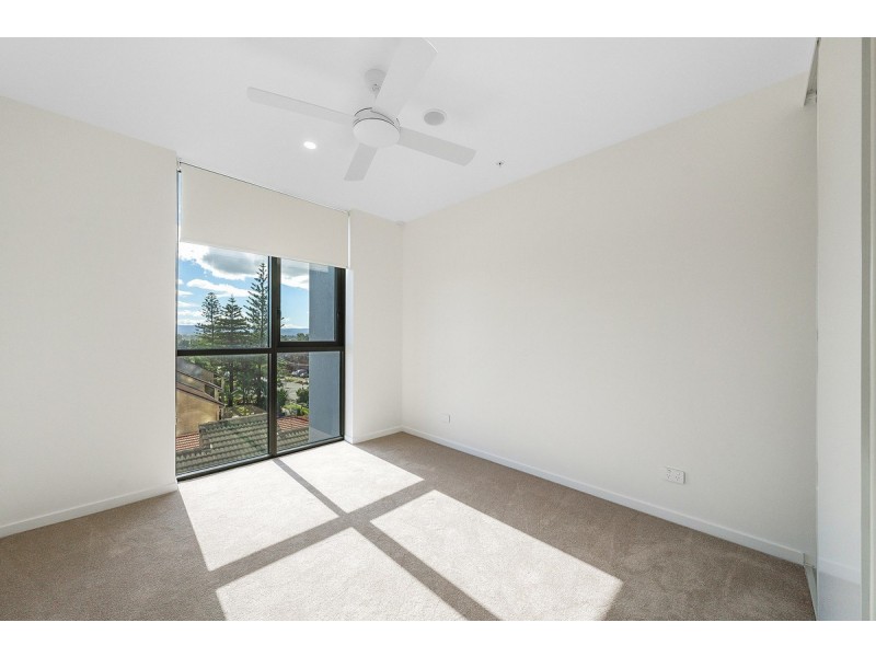 13/16-18 Chelsea Avenue, Broadbeach QLD 4218
