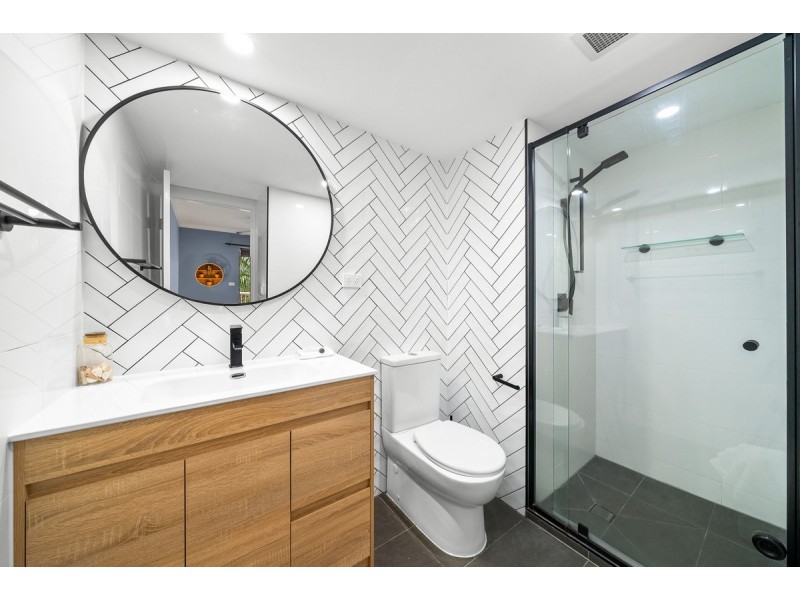 21/23 Wharf Road, Surfers Paradise QLD 4217