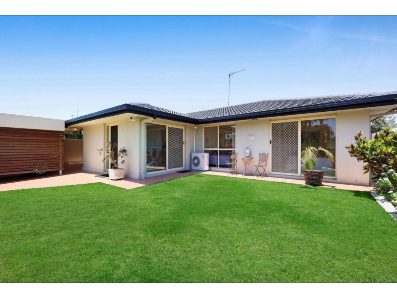 150 Monaco Street, Broadbeach Waters QLD 4218