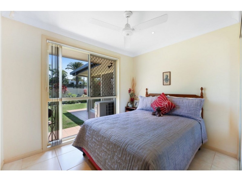 150 Monaco Street, Broadbeach Waters QLD 4218