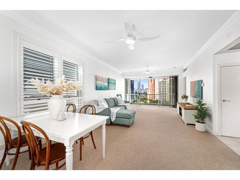 25/20 Queensland Avenue, Broadbeach QLD 4218