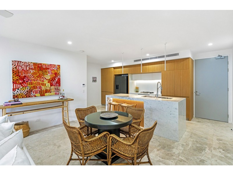 502/95 Old Burleigh Road, Broadbeach QLD 4218