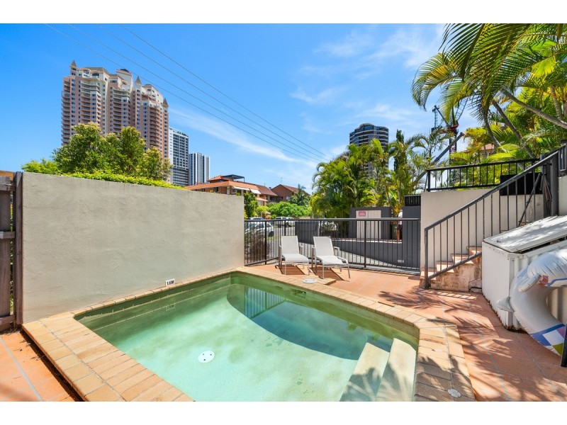 3/15 Britannia Avenue, Broadbeach QLD 4218