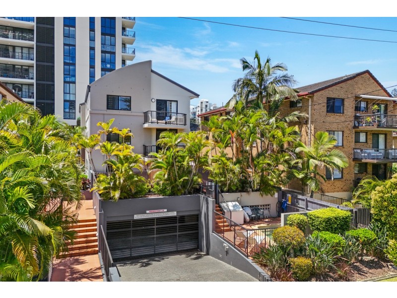 3/15 Britannia Avenue, Broadbeach QLD 4218