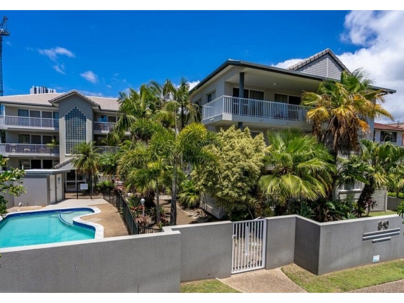 10/10 Rosewood Avenue, Broadbeach QLD 4218