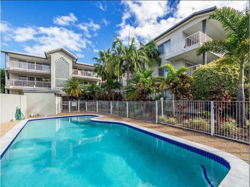 10/10 Rosewood Avenue, Broadbeach QLD 4218