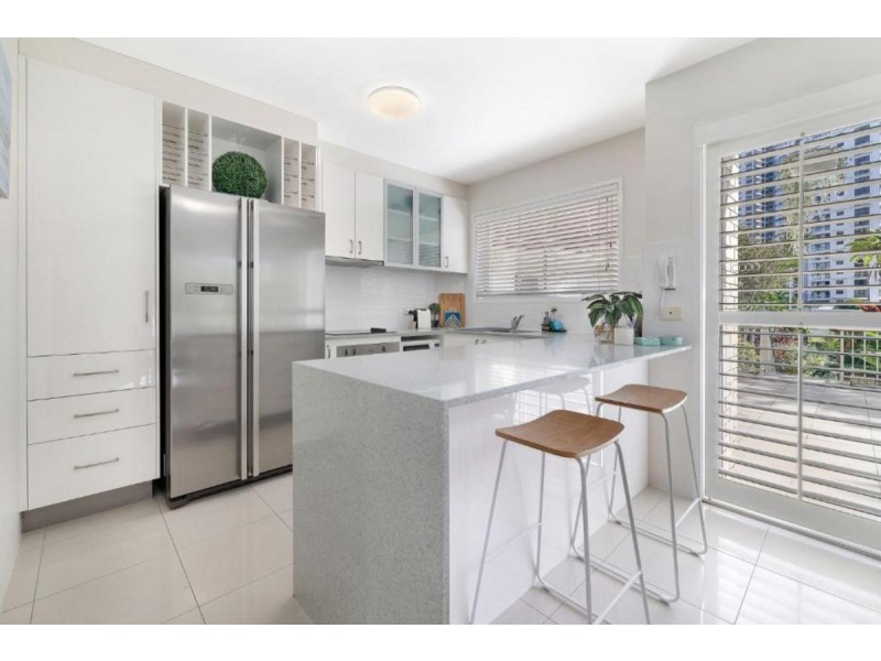 1/192 Ferny Avenue, Surfers Paradise QLD 4217