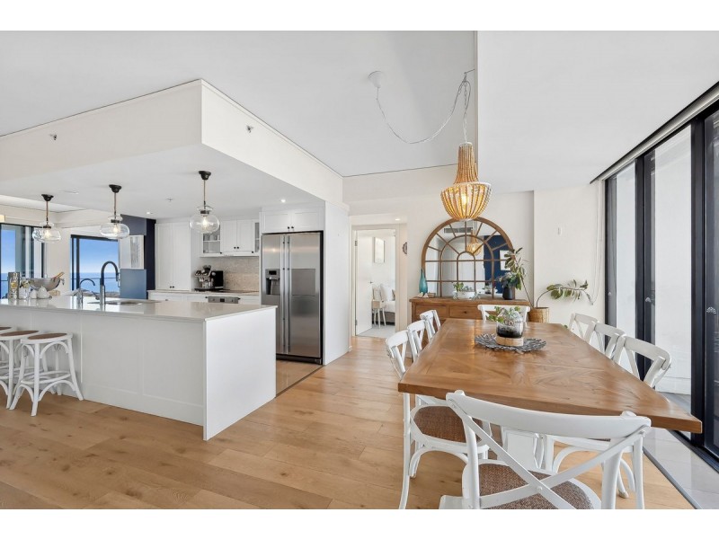 2904/22 Surf Parade, Broadbeach QLD 4218