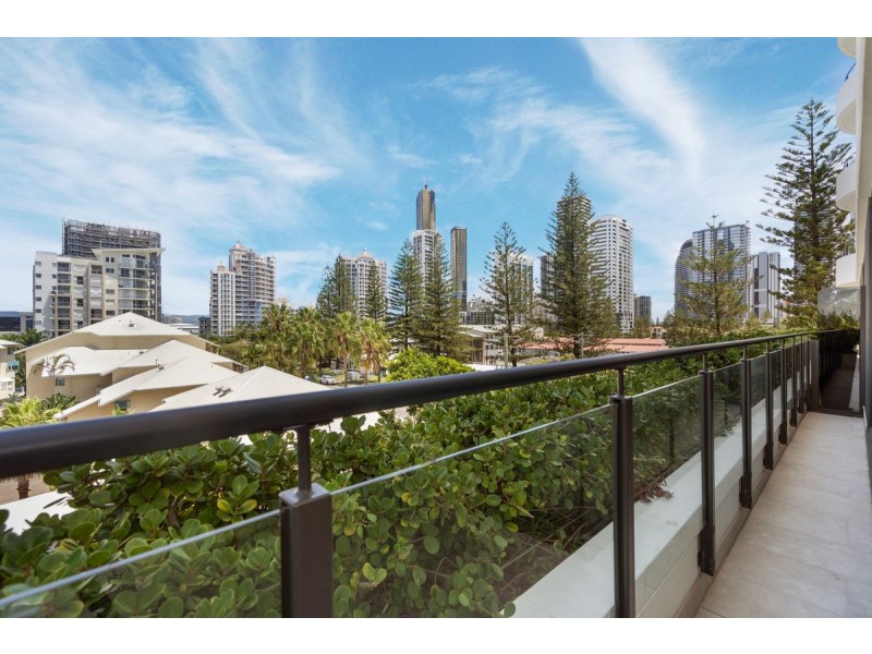 201/4-6 Alexandra Avenue, Broadbeach QLD 4218