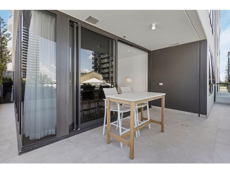 201/4-6 Alexandra Avenue, Broadbeach QLD 4218