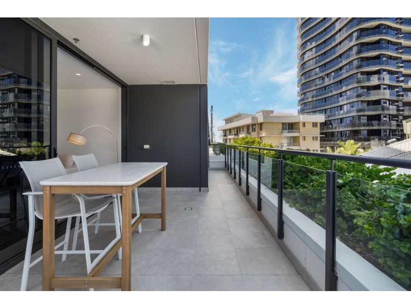 201/4-6 Alexandra Avenue, Broadbeach QLD 4218
