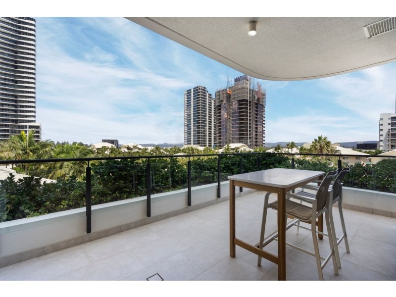 201/4-6 Alexandra Avenue, Broadbeach QLD 4218