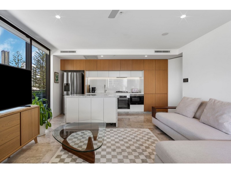 201/4-6 Alexandra Avenue, Broadbeach QLD 4218