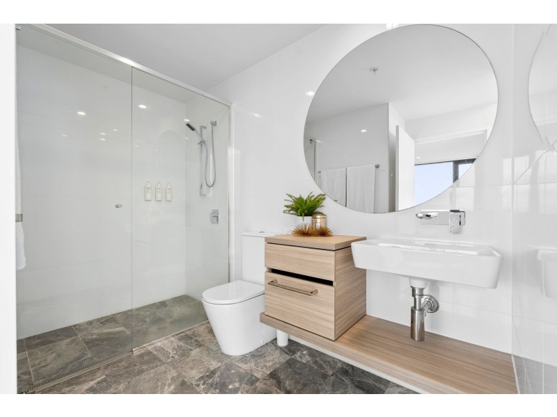 73/31 Queensland Avenue, Broadbeach QLD 4218