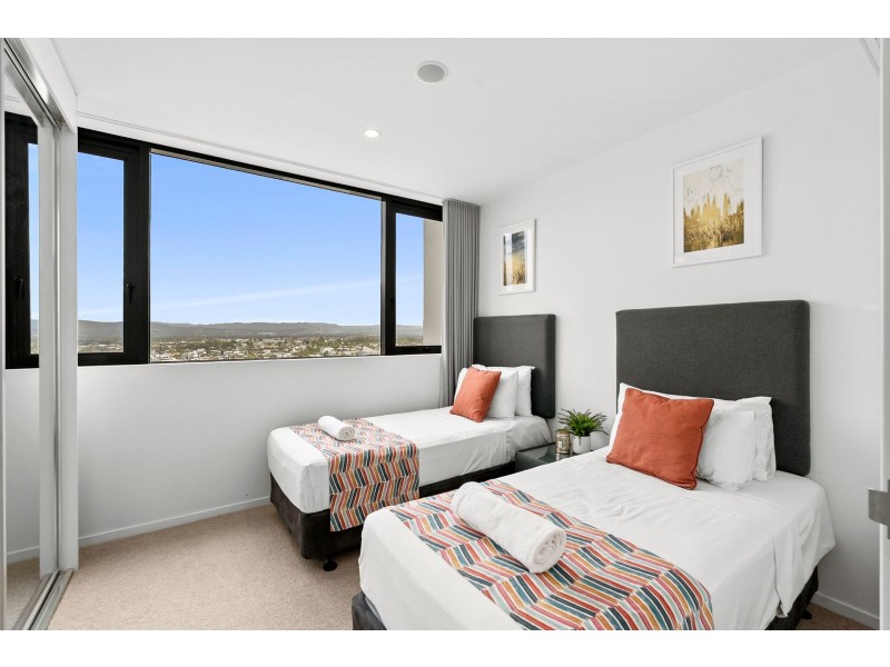 73/31 Queensland Avenue, Broadbeach QLD 4218