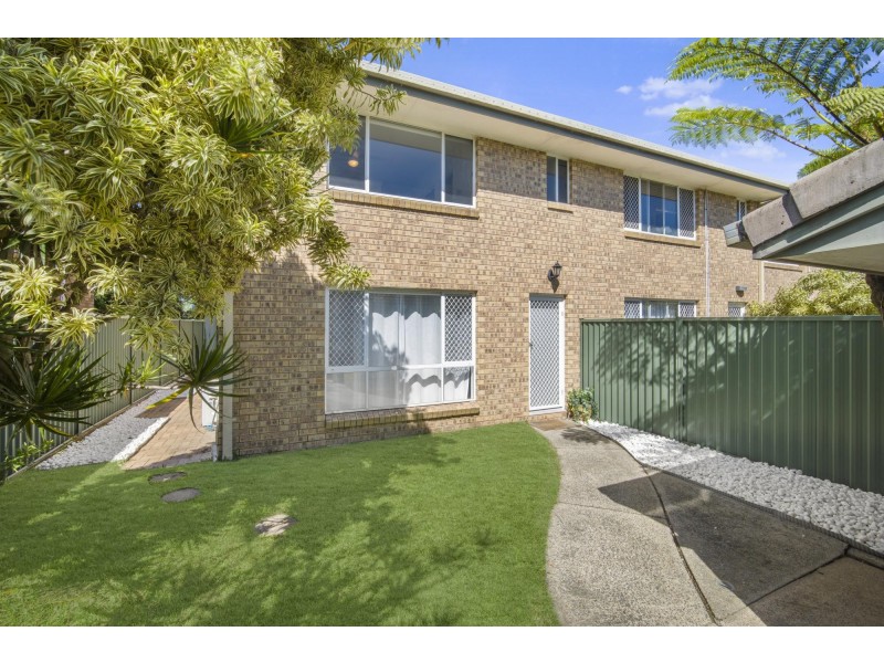 1/1 Pontoon Place, Varsity Lakes QLD 4227