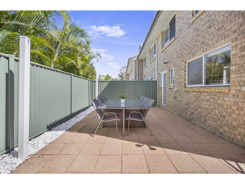 1/1 Pontoon Place, Varsity Lakes QLD 4227