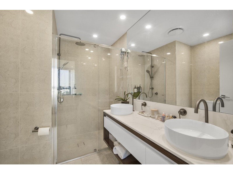 1204/28-30 Second Avenue, Broadbeach QLD 4218