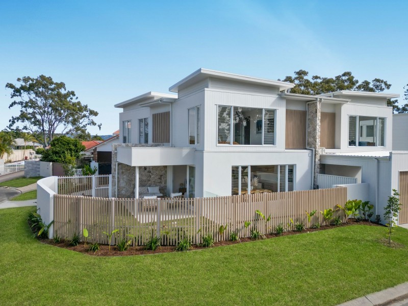 1 Tween Court, Mermaid Waters QLD 4218