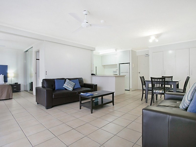 402/9 Laycock Street, Surfers Paradise QLD 4217