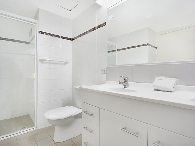 402/9 Laycock Street, Surfers Paradise QLD 4217