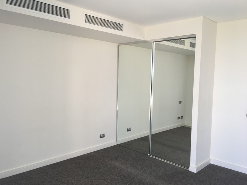305/3018 Surfers Paradise Boulevard, Surfers Paradise QLD 4217
