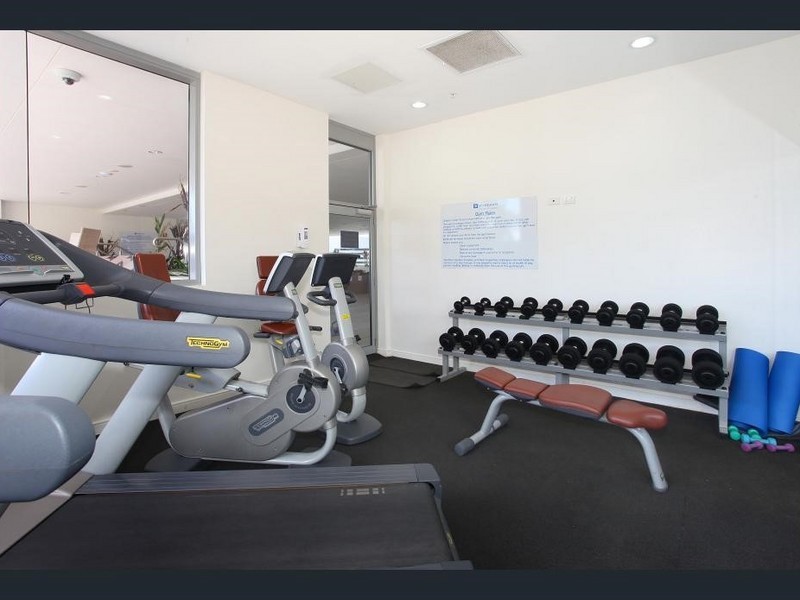 305/3018 Surfers Paradise Boulevard, Surfers Paradise QLD 4217