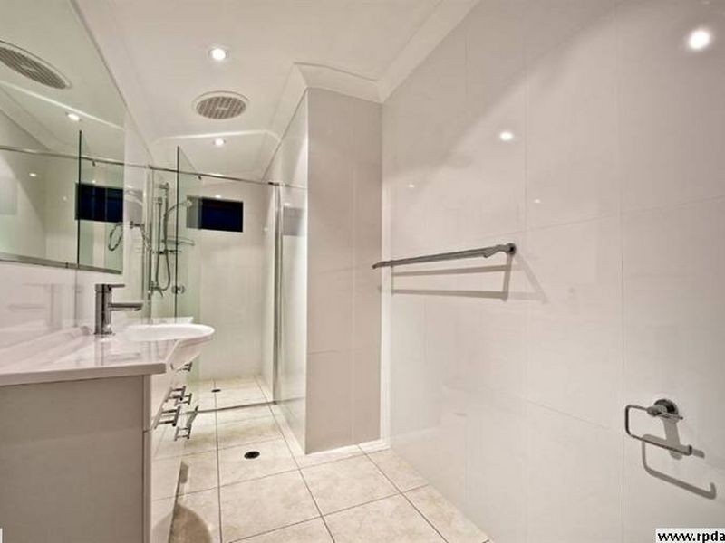 109 Witt Avenue, Carrara QLD 4211