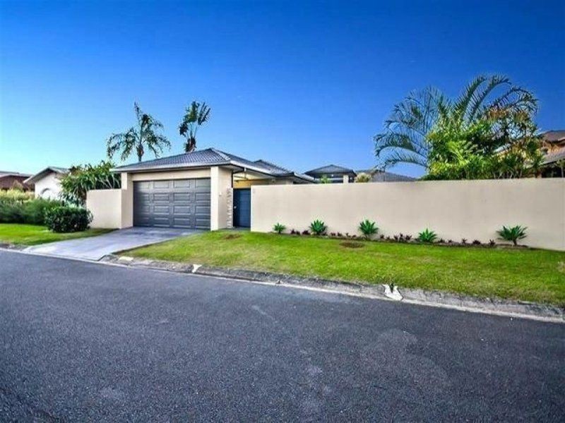 11 Delungra Street, Broadbeach Waters QLD 4218