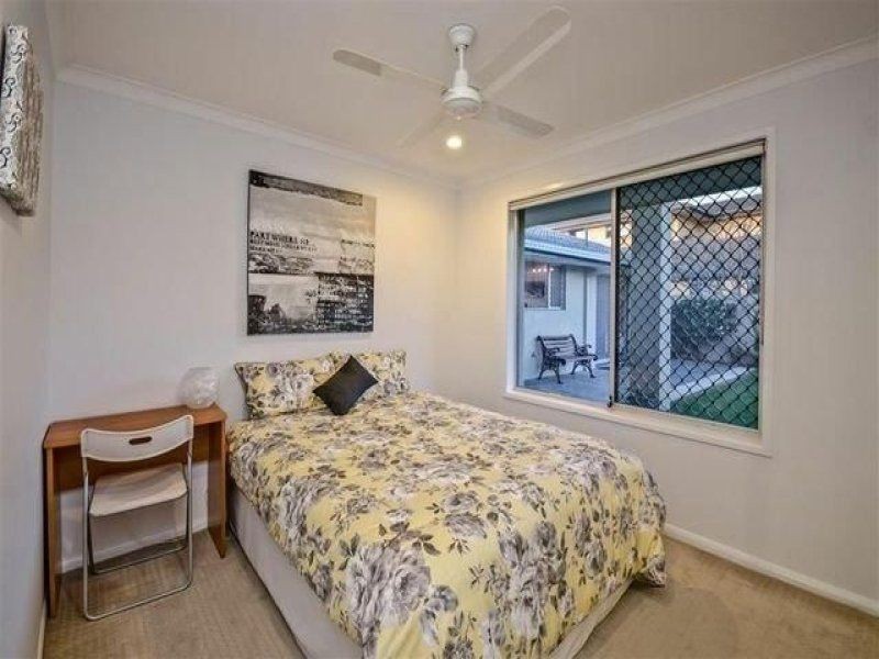 11 Delungra Street, Broadbeach Waters QLD 4218