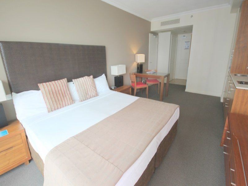 1215/1216 Laycock Street, Surfers Paradise QLD 4217