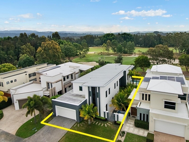 44 Lakelands Drive, Merrimac QLD 4226